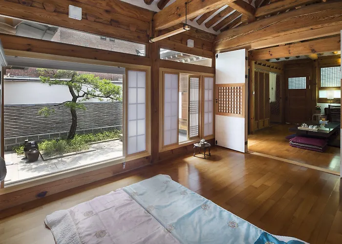 Guest house Renewal Open!!! Entire Place, Traditional Stay Xiwoo , 時雨 시우 한옥독채 Seoul