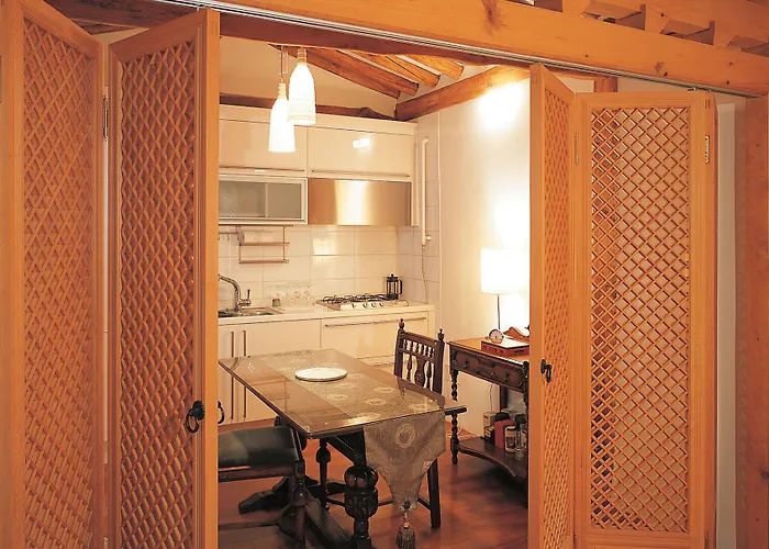 Guest house Renewal Open!!! Entire Place, Traditional Stay Xiwoo , 時雨 시우 한옥독채 Seoul