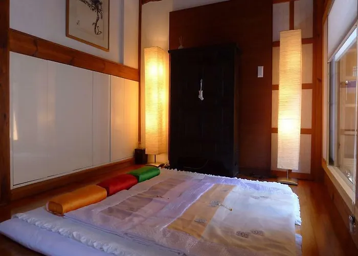 Renewal Open!!! Entire Place, Traditional Stay Xiwoo , 時雨 시우 한옥독채 Guest house