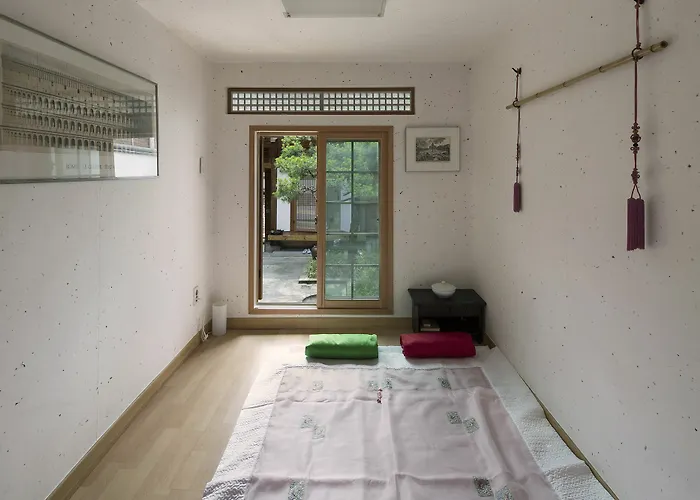 Renewal Open!!! Entire Place, Traditional Stay Xiwoo , 時雨 시우 한옥독채 4*